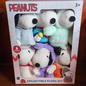 Peanuts Plush Set - White, Black, Purple, Green, Red